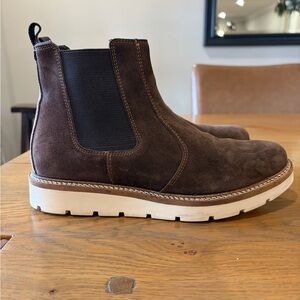 Alpine Design Brown Suede Chelsea Boots